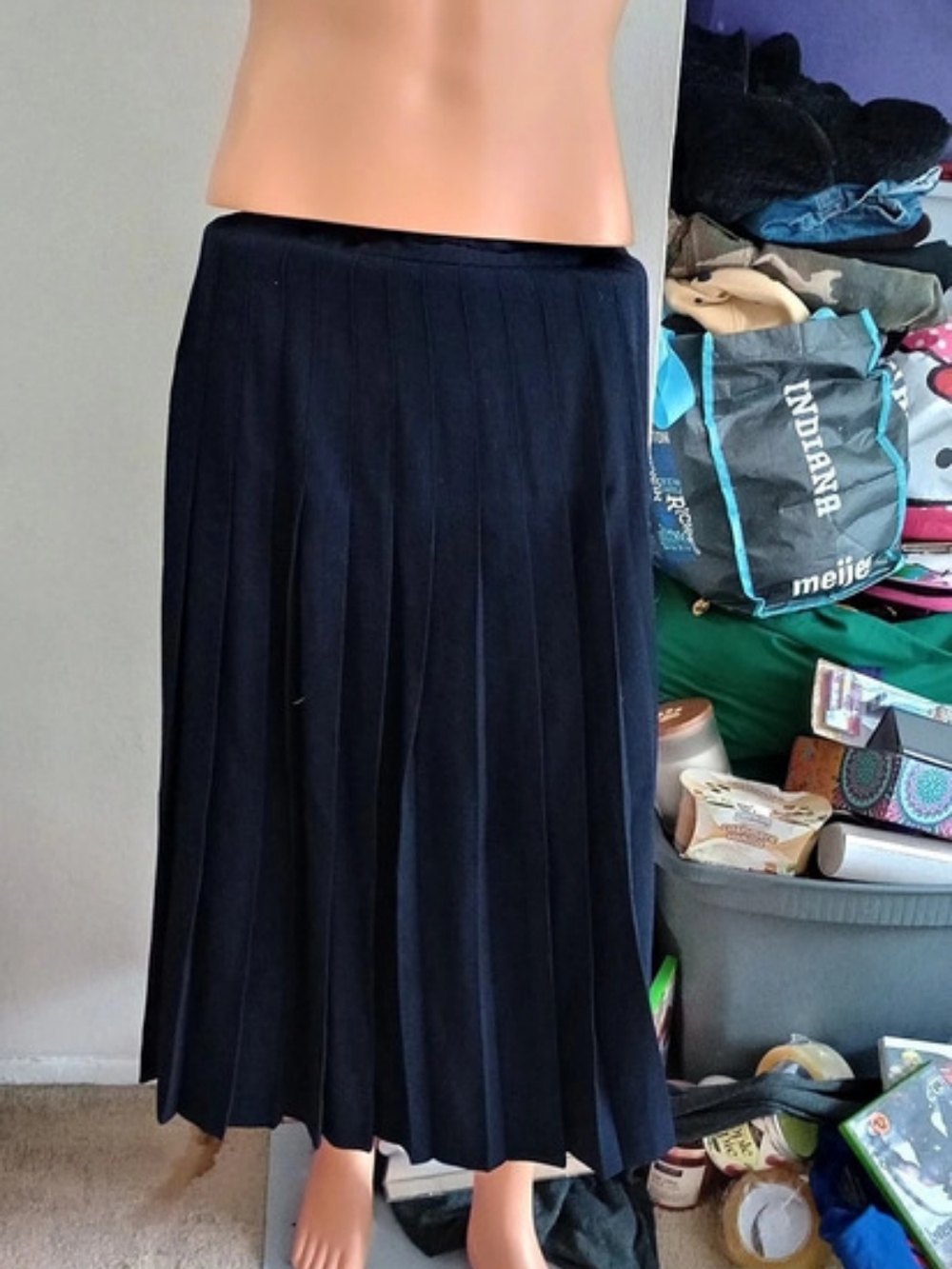 Collection 8 Pleated Midi Skirt in Blue Size 8 100% Pure Wool